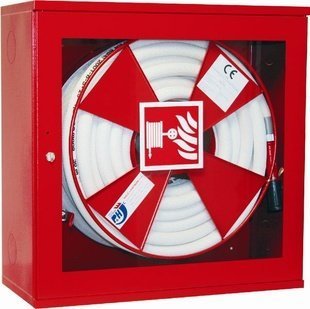 Hydrantové systémy a hasicí přístroje